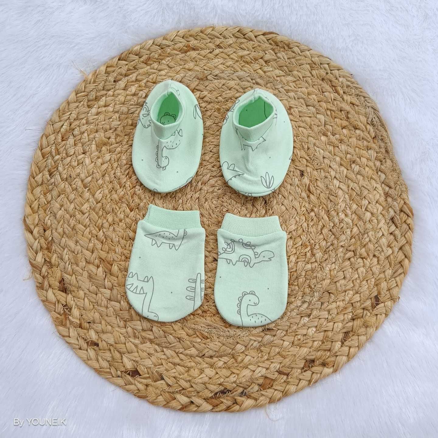 Cotton Mittens Booties 0-3m | Green Dino